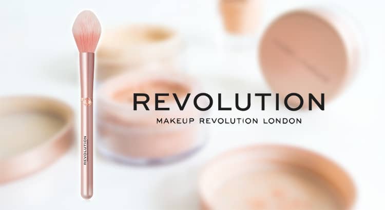 Makeup Revolution Create pennello blush, contouring e illuminante